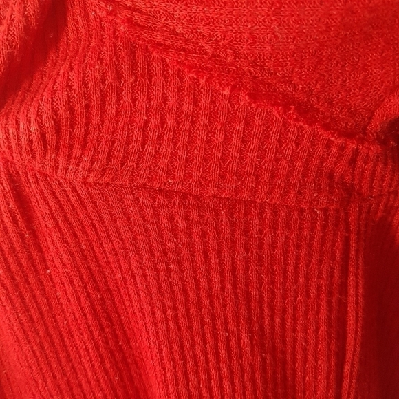 We The Free Free People Must Have Henley Thermal Red Long Sleeved Top - Picture 14 of 16